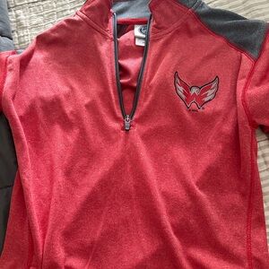 Washington Capitals pullover. Size small. Like new.